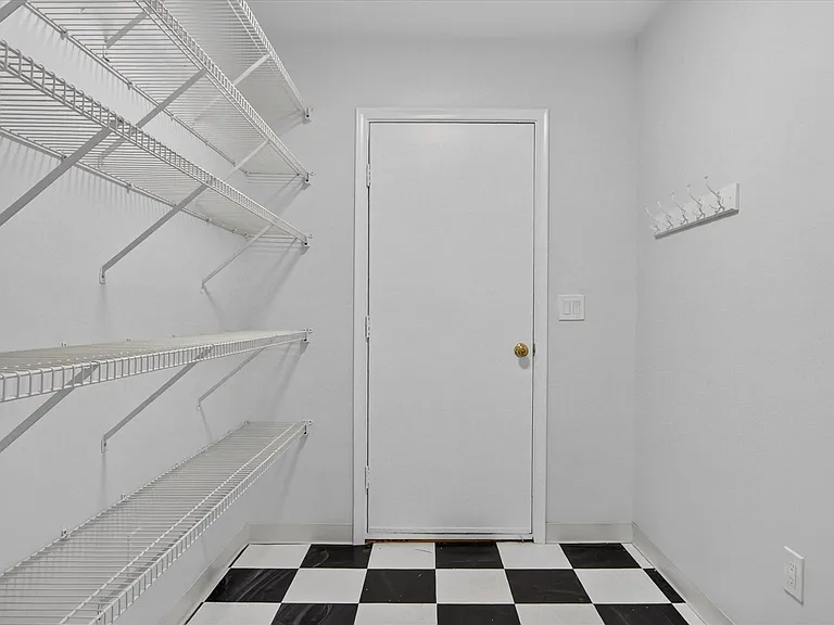2120 Daintree Ave — Photo 7