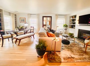 14 Ferry Rd APT A2, Old Lyme, CT 06371