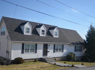 1100 Bank St, Dickson City, PA 18519