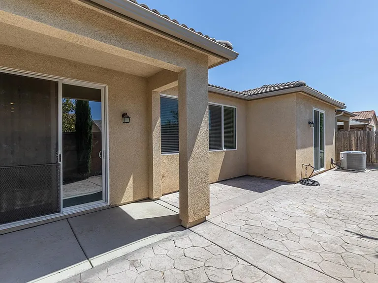 3720 Griffith Ave — Photo 46