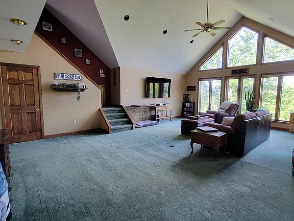 2nd image of 292 Brentwood Dr