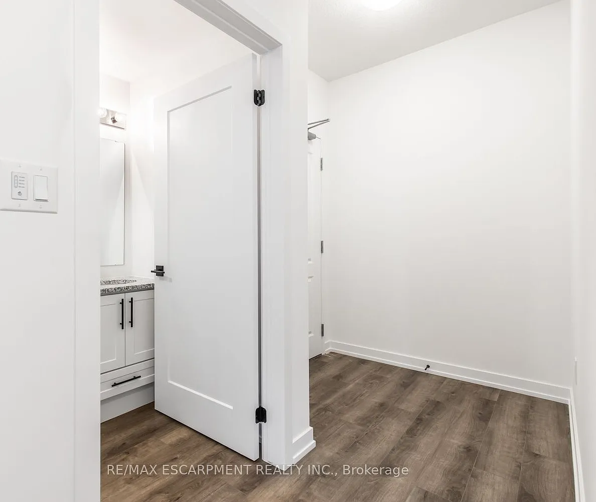 1 bed, $2,200 — Photo 4
