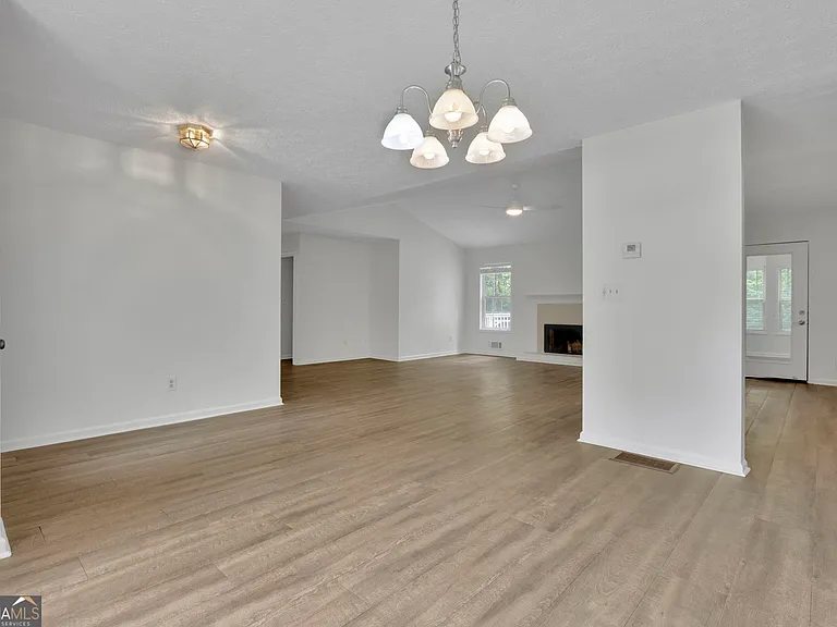1145 Brook Meadow Ct — Photo 7