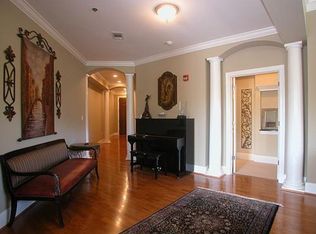 560 Dutch Valley Rd NE APT 211, Atlanta, GA 30324