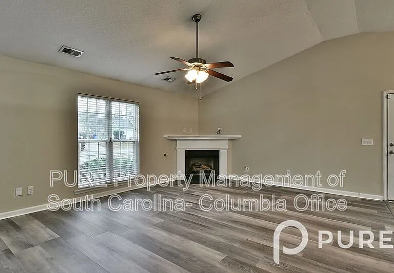 321 Downs Dr — Photo 17