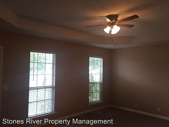 3rd image of 3227 Meadowhill Dr