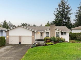 4209 Wakefield Pl, Saanich, BC V8N 6E6