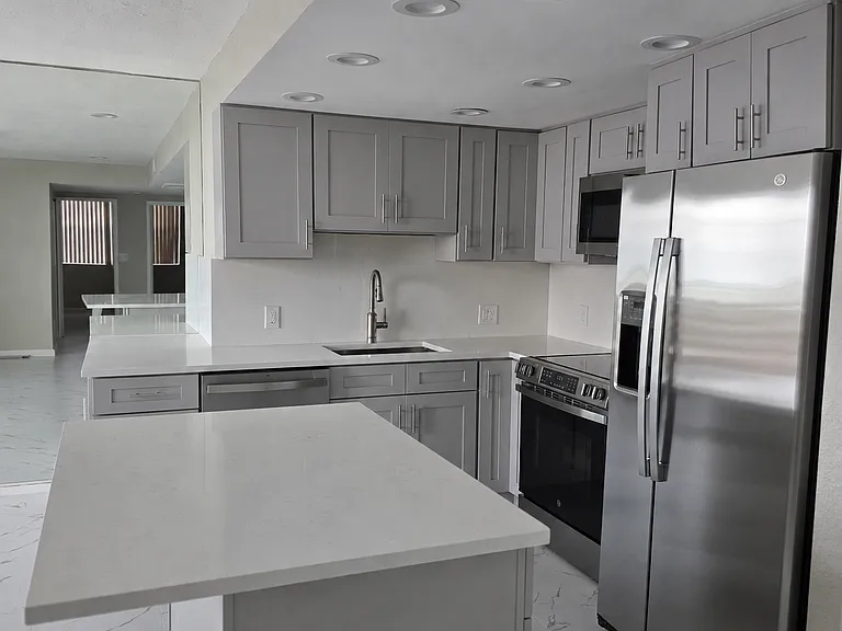 4015 Bayshore Blvd #7F — Photo 4