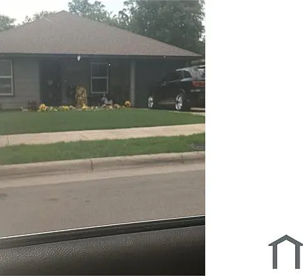 5605 Chariot Dr