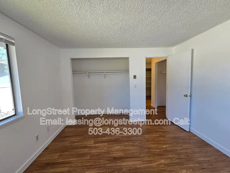 2711 Newton St — Photo 11