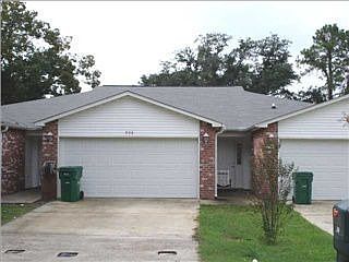 1st image of 906 Pineview Blvd