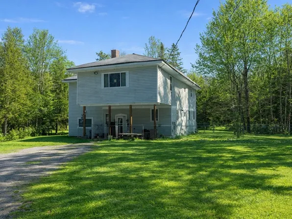9 Grant Drive, Dover-Foxcroft, ME 04426