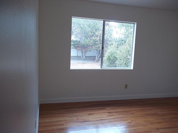 4th image of 1627 Minden Dr