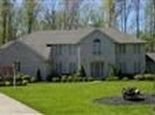 5211 Oyster Bay Dr, Youngstown, OH 44512