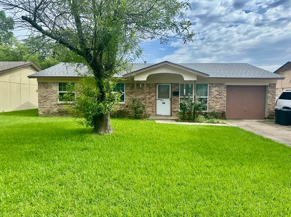 1110 Barclay Dr, Mesquite, TX 75149