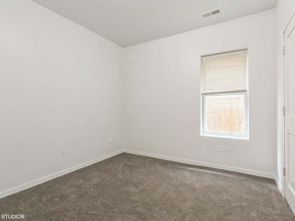 5th image of 2817 W Jackson Blvd #1