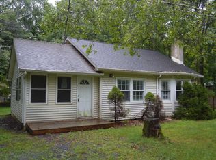 25 Pine Tree Rd, Albrightsville, PA 18210