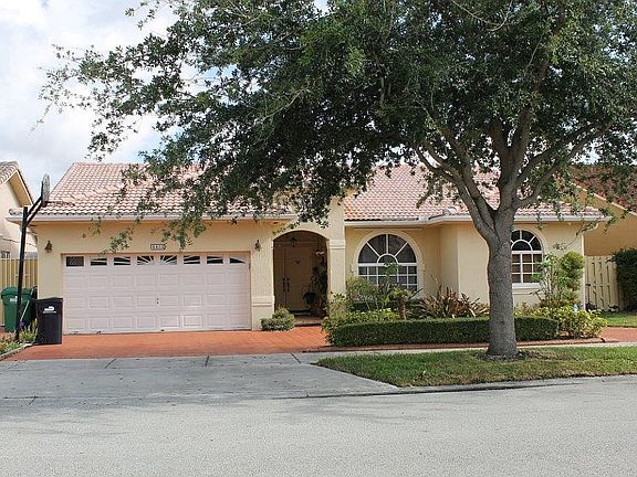5th image of 8803 NW 142nd Ln
