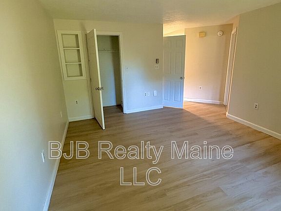 2nd image of 6 Oregon Ave APT 11