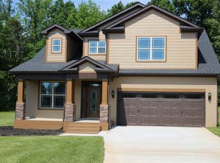 210 Floyd Meadow Dr, Inman, SC 29349