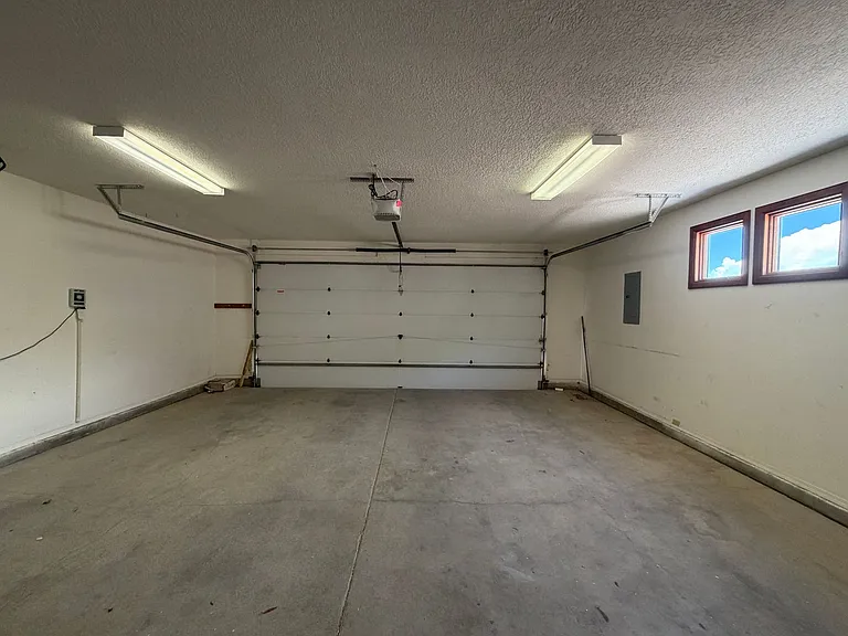 516 Sparrow Hawk Ct SE — Photo 41