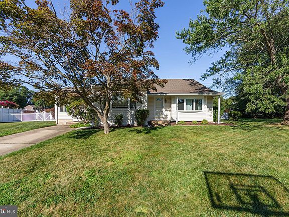 5th image of 38 Woodfield Ct