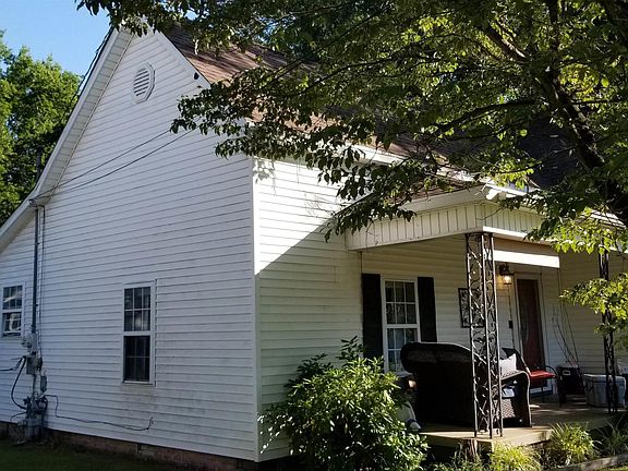3rd image of 1920 Jackson St