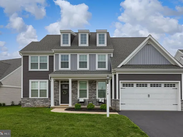 1119 Whitemarsh Dr, Lancaster, PA 17601