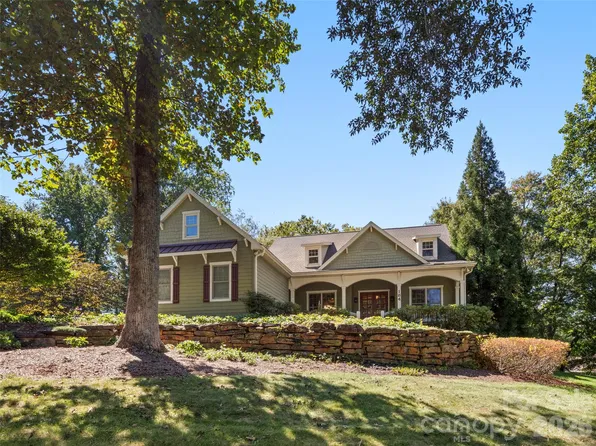 184 Benhurst Ct, Hendersonville, NC 28791