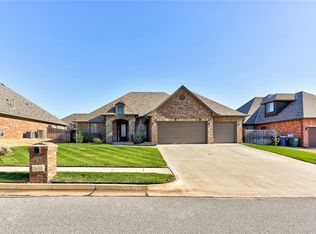 4616 Spectacular Bid Ave, Edmond, OK 73025