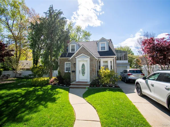 1360 Beulah Court, Baldwin, NY 11510