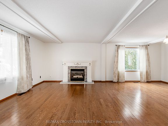 4th image of 24 Linden Ln