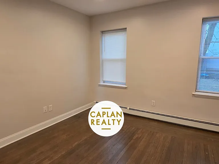 90 Bristol St #2F — Photo 5
