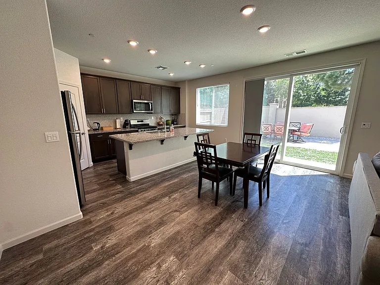 237 Agata Way — Photo 7