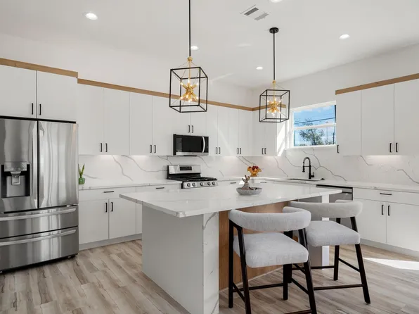 1302 Grove St, Houston, TX 77020