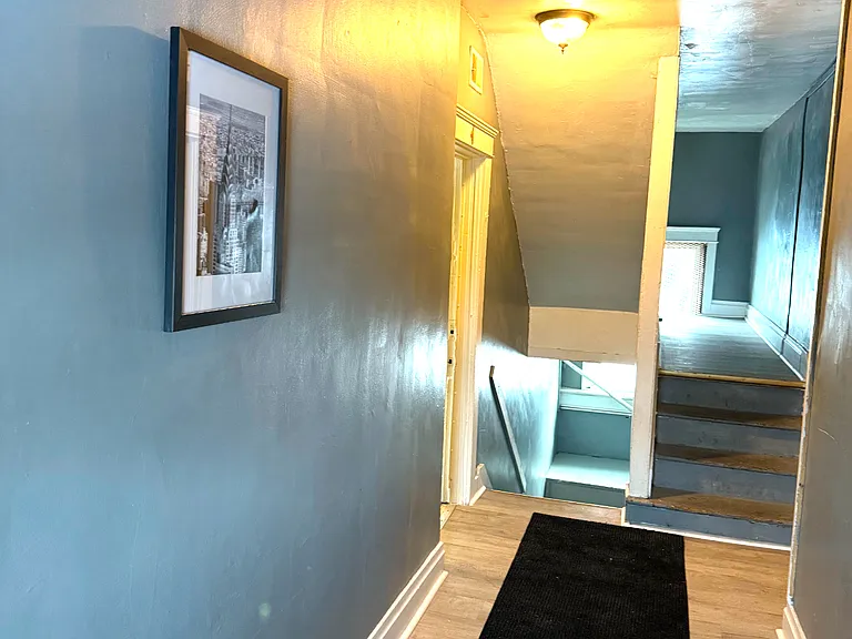 537 E Washington St #3 — Photo 20
