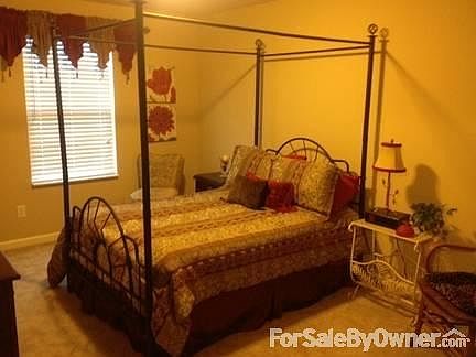 Large bedrooms upstairs
						:
						You won't believe the space upstairs! Large rooms, walk-in closets, full bath
