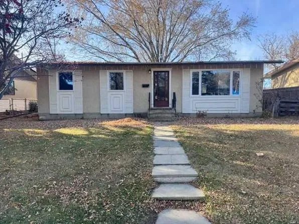 3908 E 49th Ave, Lloydminster, SK S9V 1A2