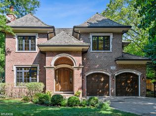 900 Seneca Rd, Wilmette, IL 60091