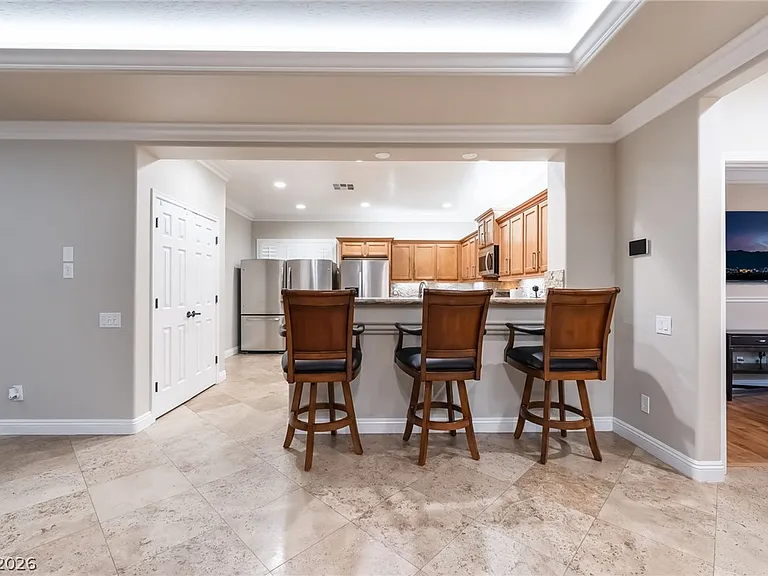 2676 Lochleven Way — Photo 48