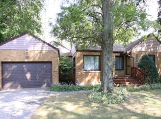 277 N Wolf Rd, Des Plaines, IL 60016