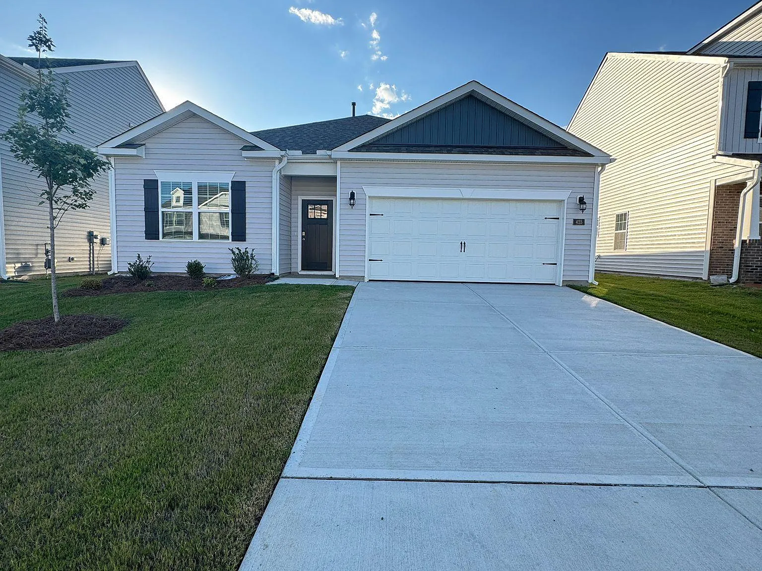 4 bed, 1764 sqft, $1,995 — Photo 2