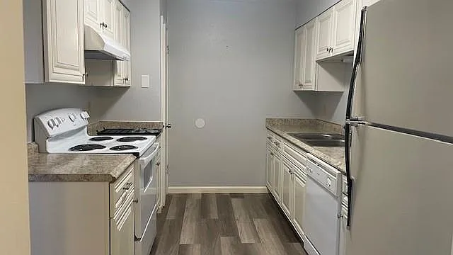 4230 Chateau Blvd #C — Photo 5