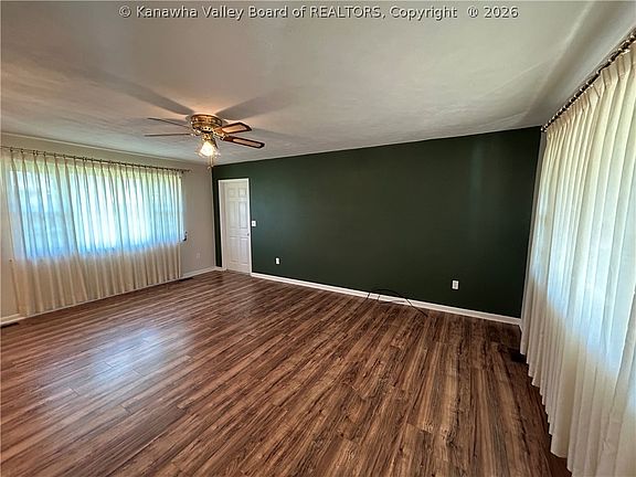 4th image of 245 Aberdene Ln