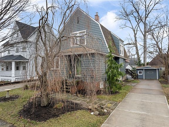 2nd image of 1540 Wyandotte Ave