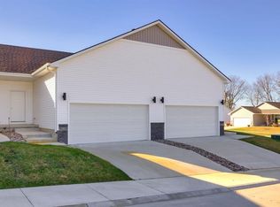 5649 Ponderosa Dr, Pleasant Hill, IA 50327