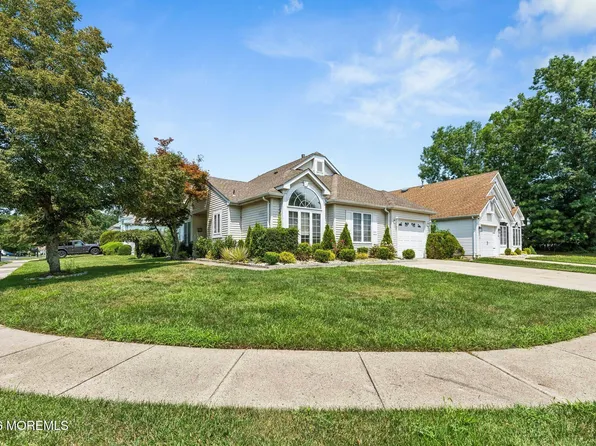 13 Penny Lane, Jackson, NJ 08527