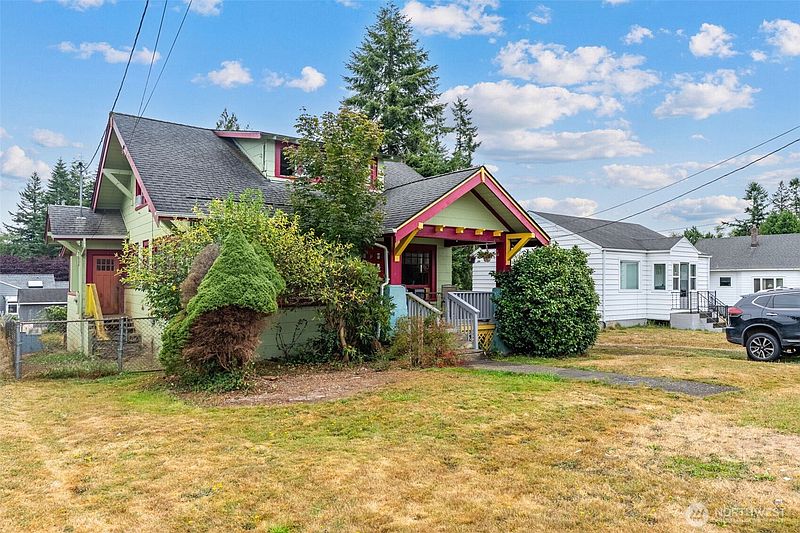 3rd image of 853 Fowler Street