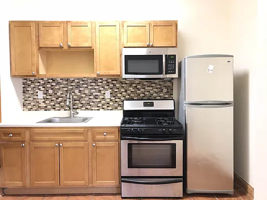 Rented by Lang Realty LLC | media 12