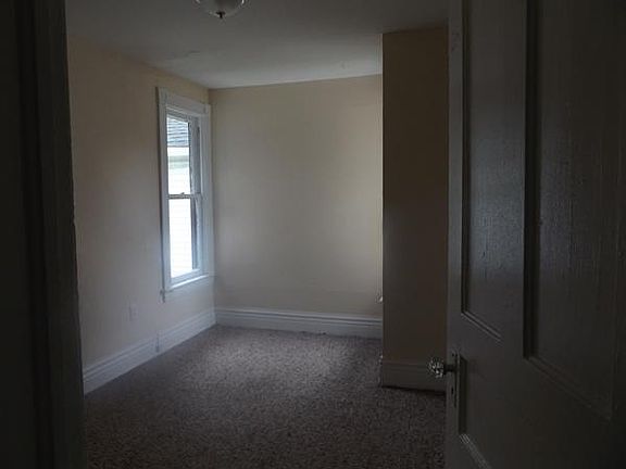 2nd image of 1313 Willow Ave #2